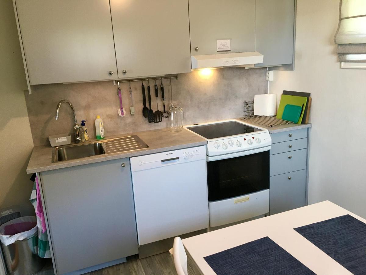 Heloise'S Accommodation Fredvang Bagian luar foto