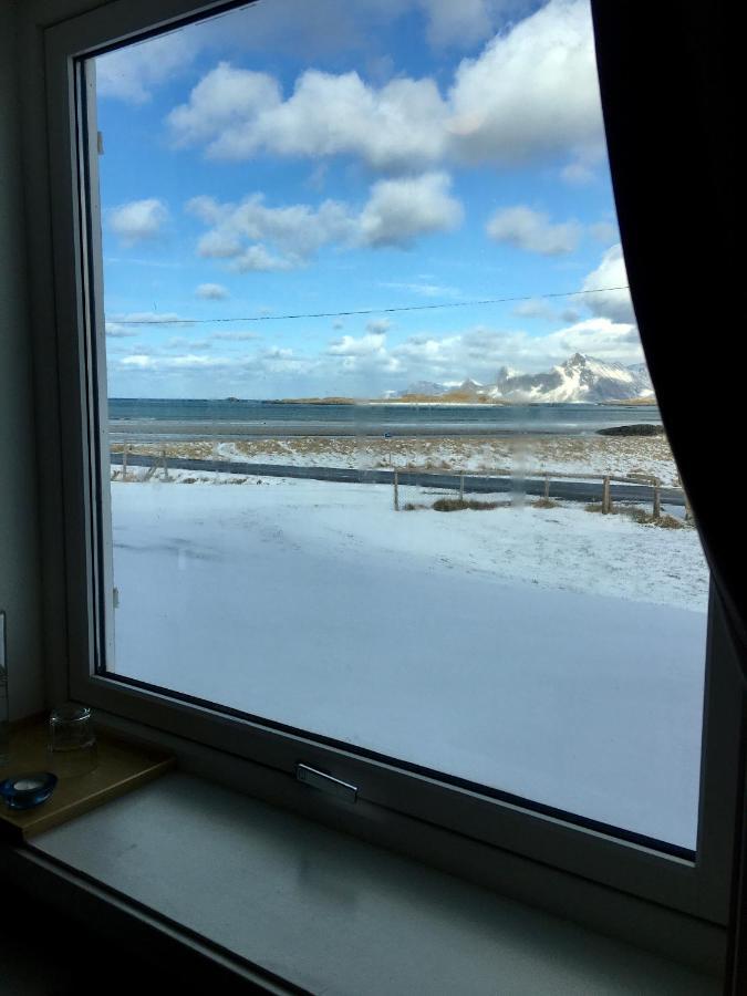 Heloise'S Accommodation Fredvang Bagian luar foto